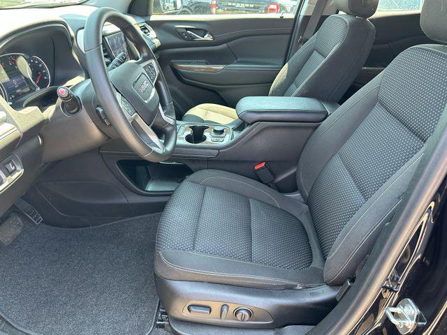 Photo of 2022 Midnight Blue Metallic GMC Acadia