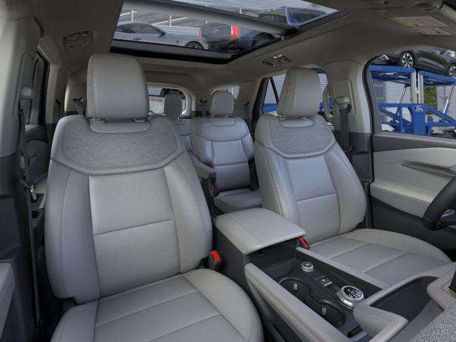 Photo of 2025 Agate Black Metallic Ford Explorer
