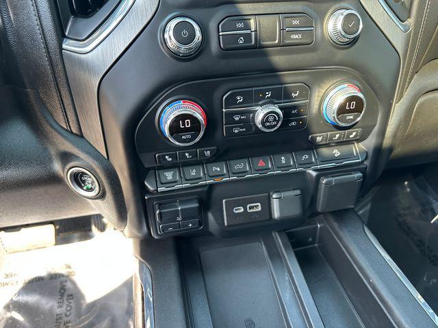 Photo of 2022 Ebony Twilight Metallic GMC Sierra 3500