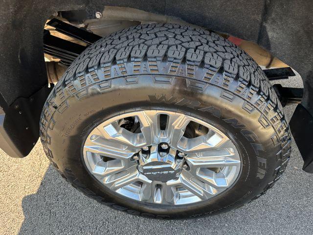 Photo of 2022 Ebony Twilight Metallic GMC Sierra 3500
