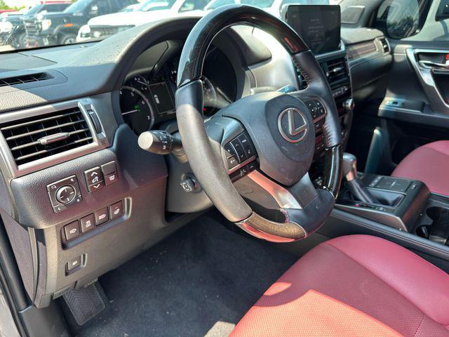 Photo of 2023 Nebula Gray Pearl Lexus GX 460