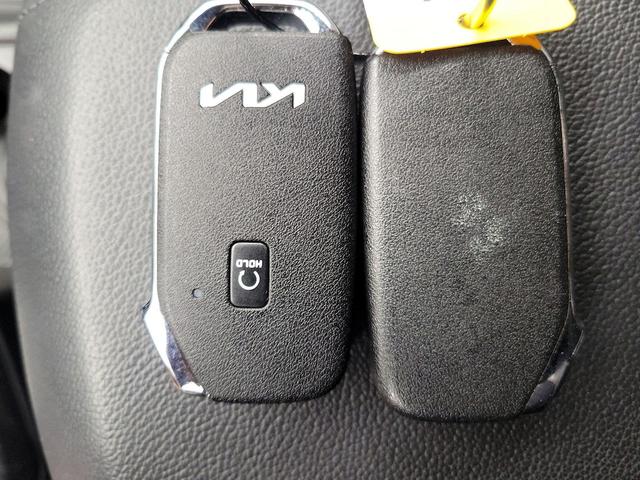 Photo of 2023 Blue Kia Sportage