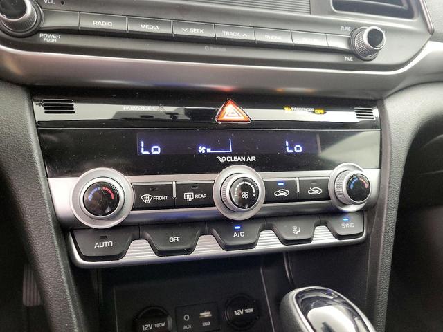 Photo of 2020 Silver Hyundai ELANTRA