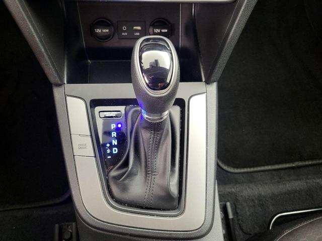 Photo of 2020 Silver Hyundai ELANTRA