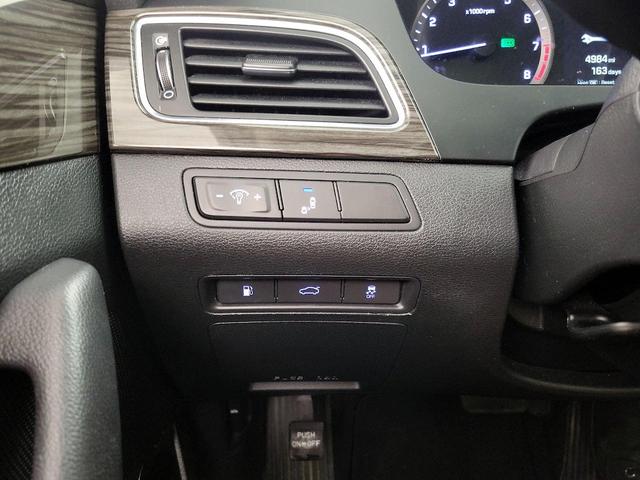 Photo of 2015 Black Hyundai SONATA