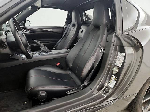Photo of 2017 Gray Mazda MX-5 Miata