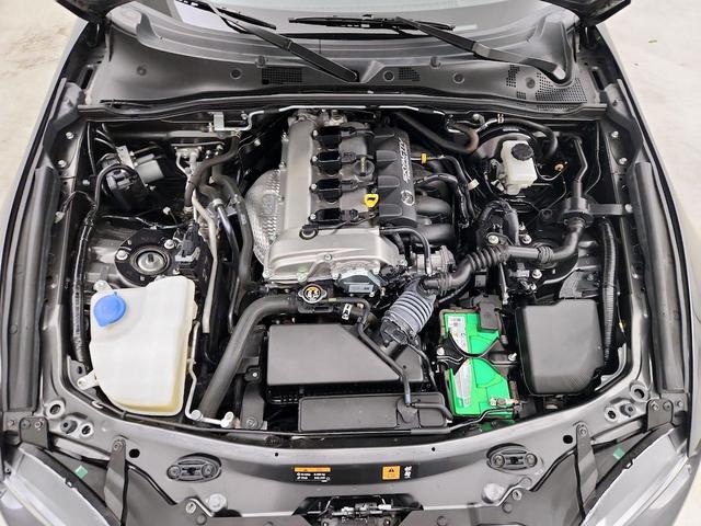 Photo of 2017 Gray Mazda MX-5 Miata