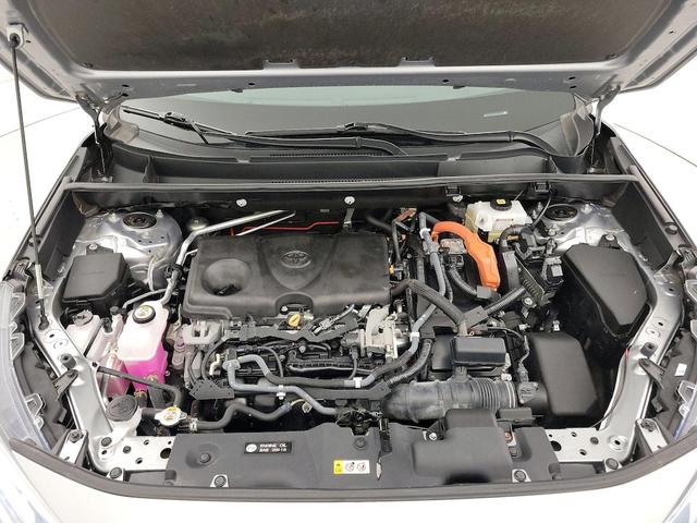 Photo of 2021 Silver Toyota RAV4 Hybrid