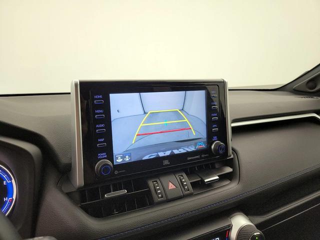 Photo of 2021 Silver Toyota RAV4 Hybrid