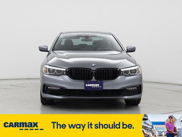 Photo of 2018 Blue BMW 530