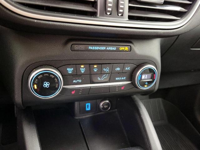 Photo of 2020 Gray Ford Escape