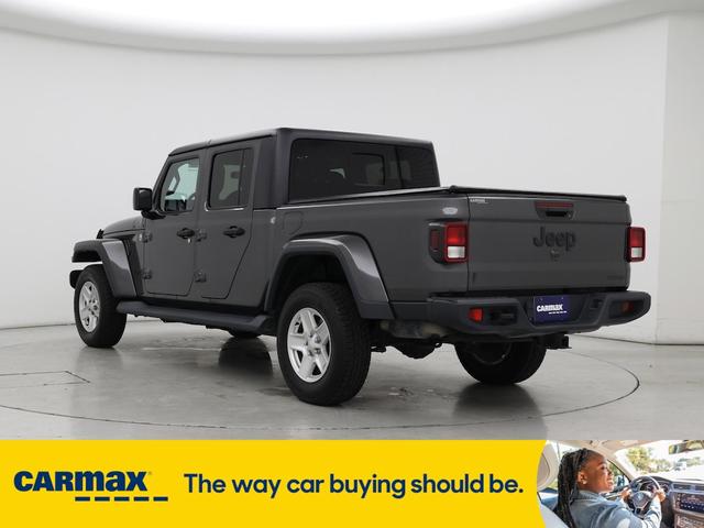 Photo of 2020 Gray Jeep Gladiator