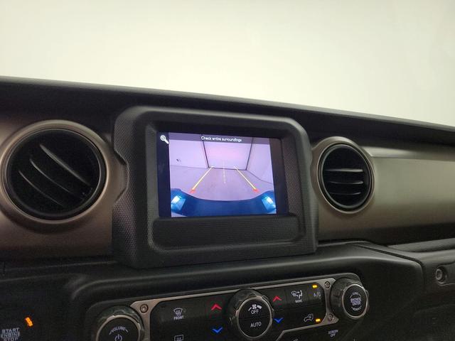 Photo of 2020 Gray Jeep Gladiator