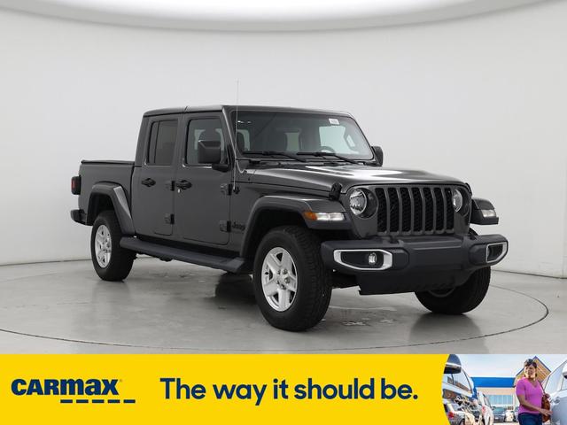 Photo of 2020 Gray Jeep Gladiator