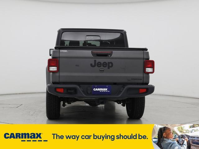 Photo of 2020 Gray Jeep Gladiator