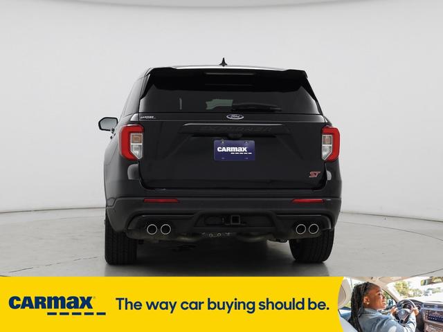 Photo of 2022 Black Ford Explorer
