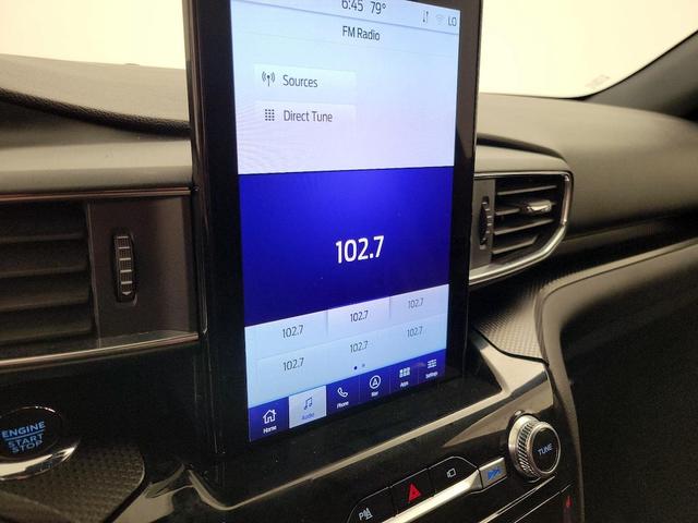 Photo of 2022 Black Ford Explorer