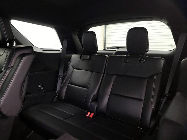 Photo of 2022 Black Ford Explorer
