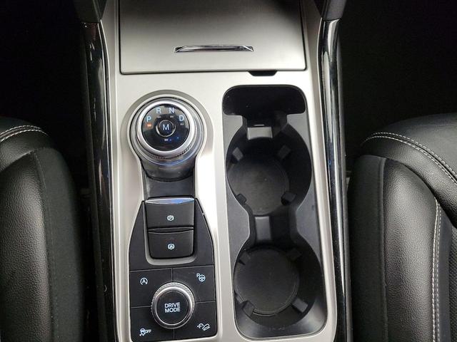Photo of 2022 Black Ford Explorer