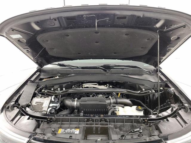 Photo of 2022 Black Ford Explorer