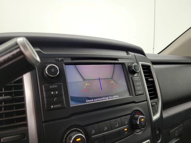 Photo of 2019 White Nissan Titan