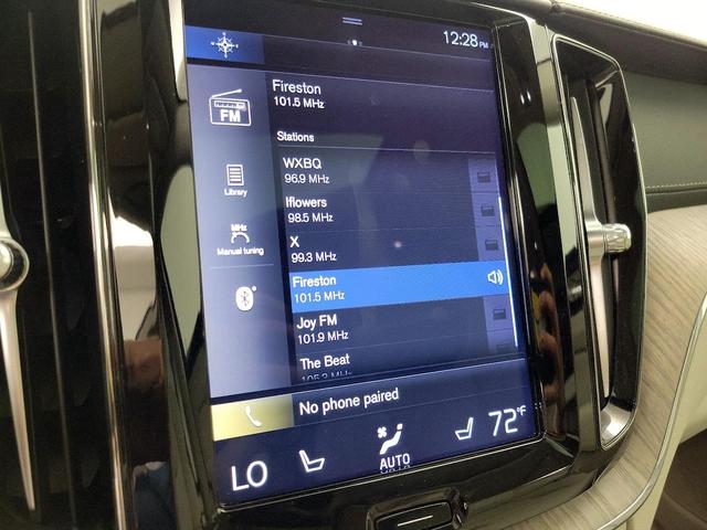 Photo of 2020 Blue Volvo XC60