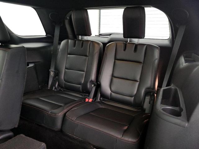 Photo of 2017 Black Ford Explorer