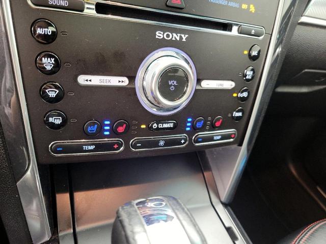 Photo of 2017 Black Ford Explorer