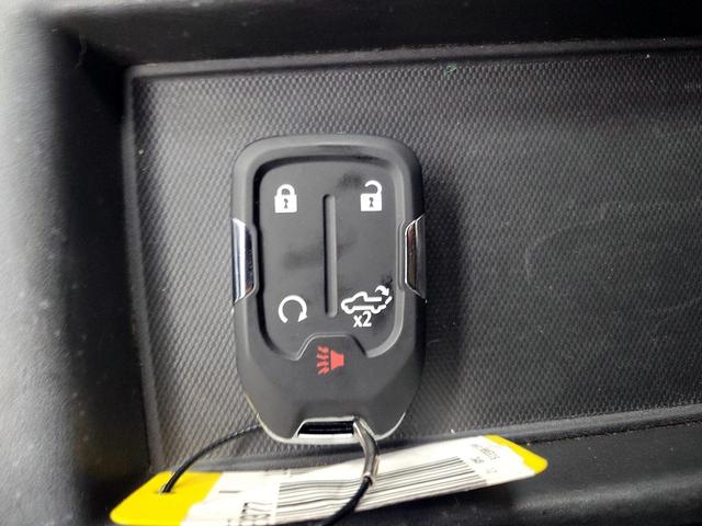 Photo of 2021 Black GMC Sierra 1500
