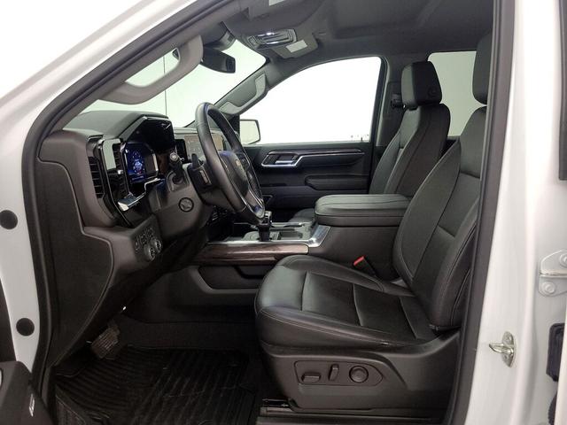 Photo of 2023 White Chevrolet Silverado 1500