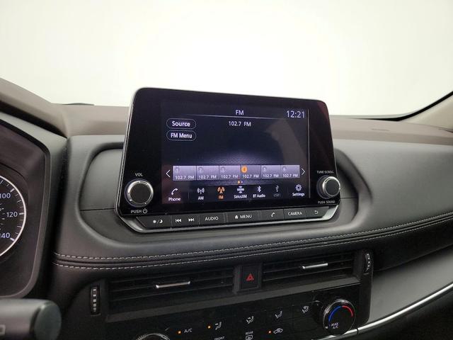 Photo of 2022 Black Nissan Rogue