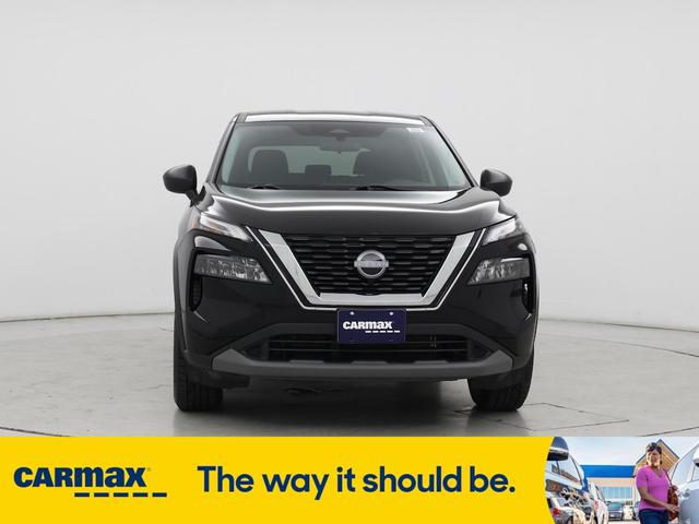 Photo of 2022 Black Nissan Rogue