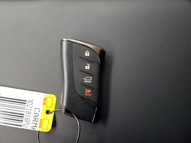 Photo of 2023 Red Lexus ES 350