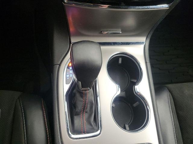 Photo of 2019 White Jeep Grand Cherokee