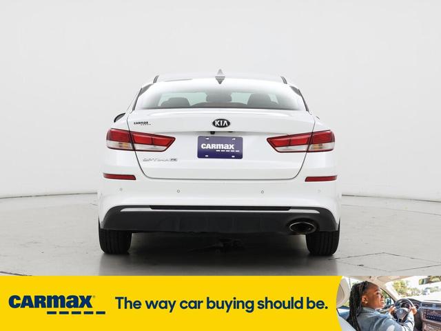 Photo of 2019 White Kia Optima