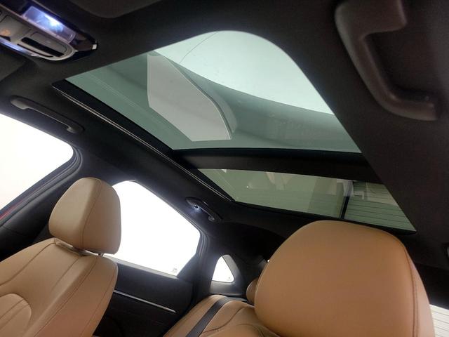 Photo of 2021 Red Hyundai SONATA