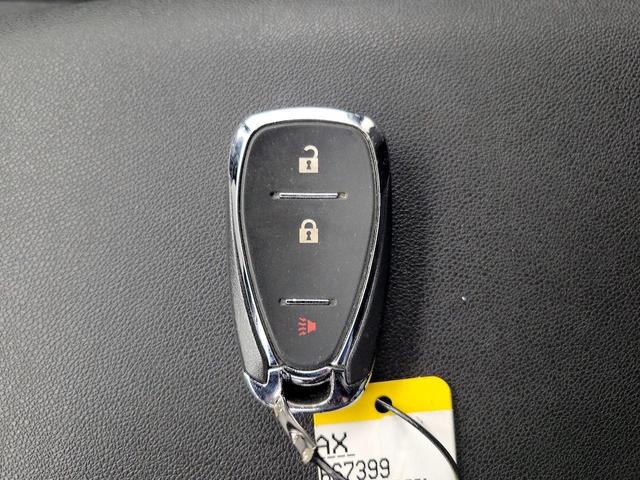 Photo of 2020 White Chevrolet Equinox