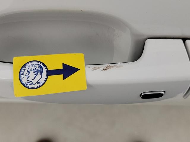 Photo of 2020 White Chevrolet Equinox