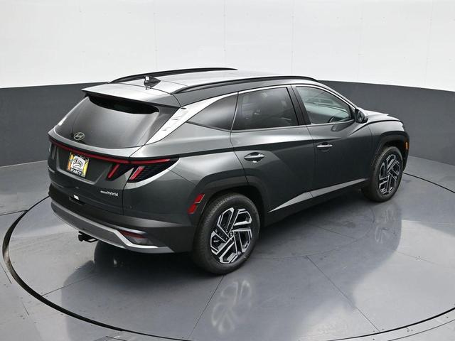 Photo of 2025 Amazon Gray Hyundai TUCSON Hybrid