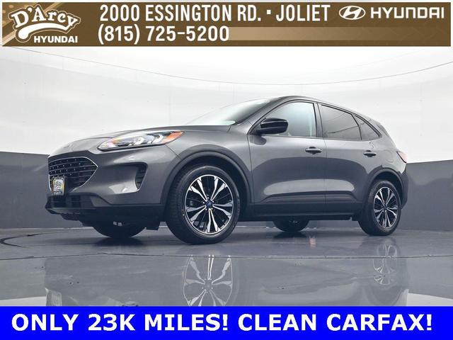 Photo of 2022 Carbonized Gray Metallic Ford Escape