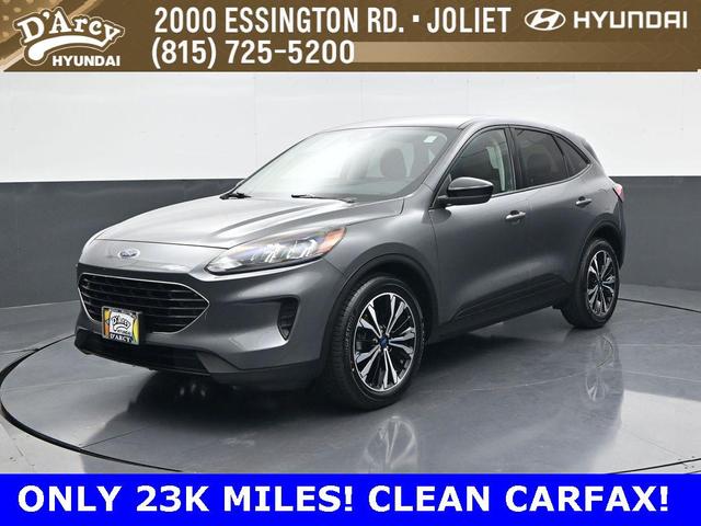 Photo of 2022 Carbonized Gray Metallic Ford Escape