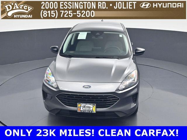 Photo of 2022 Carbonized Gray Metallic Ford Escape