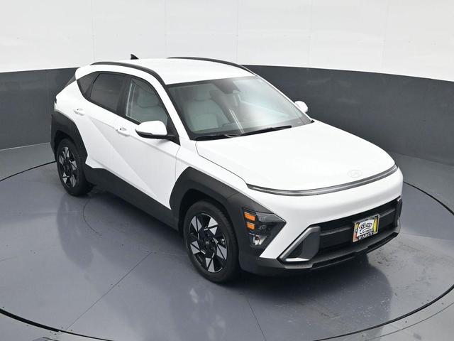 Photo of 2025 Atlas White Hyundai KONA