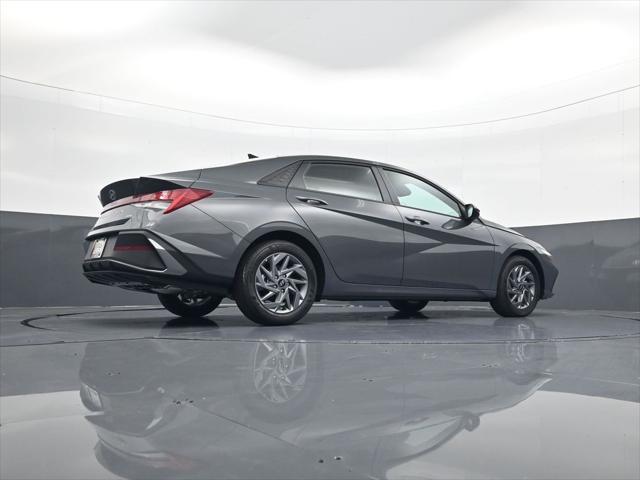 Photo of 2025 Ecotronic Gray Hyundai ELANTRA HEV