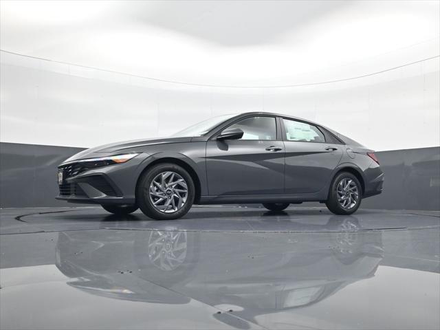 Photo of 2025 Ecotronic Gray Hyundai ELANTRA HEV