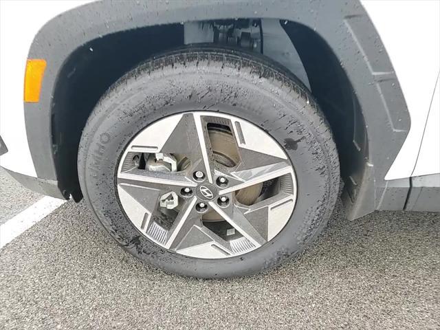 Photo of 2025 Serenity White Pearl Hyundai TUCSON