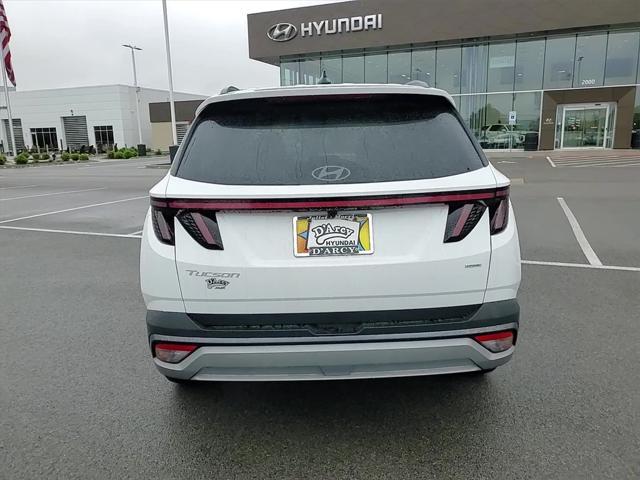 Photo of 2025 Serenity White Pearl Hyundai TUCSON
