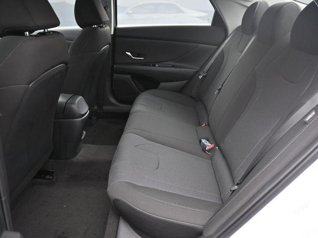 Photo of 2025 Serenity White Hyundai ELANTRA