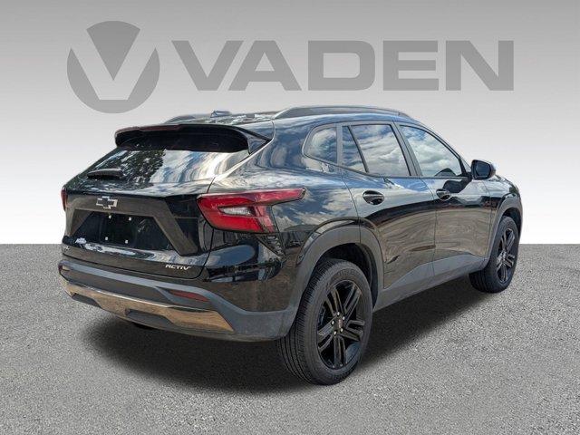 Photo of 2025 Mosaic Black Metallic Chevrolet Trax