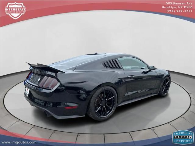 Photo of 2017 Shadow Black Ford Mustang